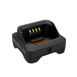 CARGADOR INDIVIDUAL IMPRES 2 PARA RADIO MOTOTRBO ION. TECNOLOGÍA DE CARGA INTELIGENTE PARA MÁXIMO RENDIMIENTO Y VIDA ÚTIL DE LA BATERÍA.